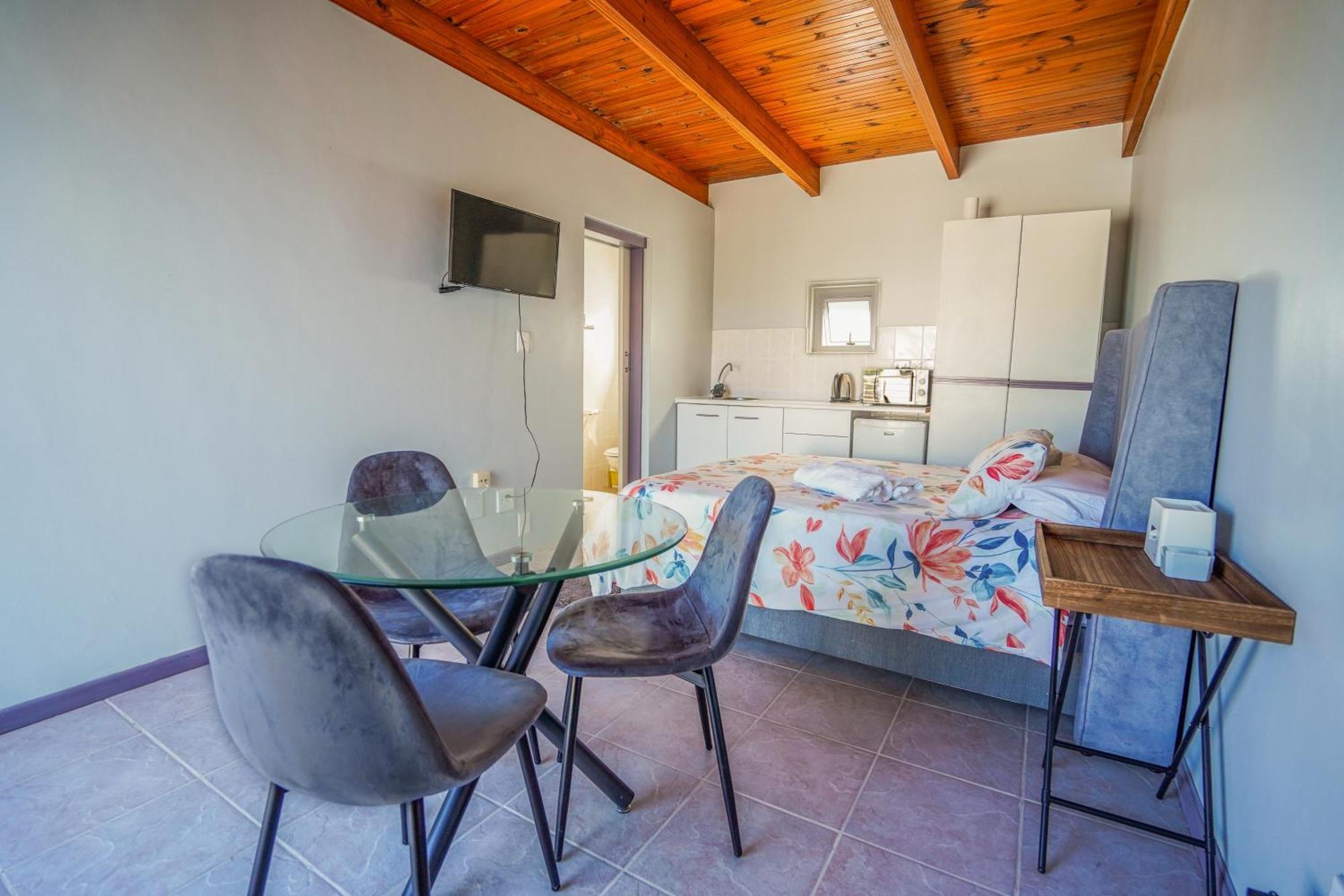 Ocean Vibes Hotel Cape Town Bagian luar foto