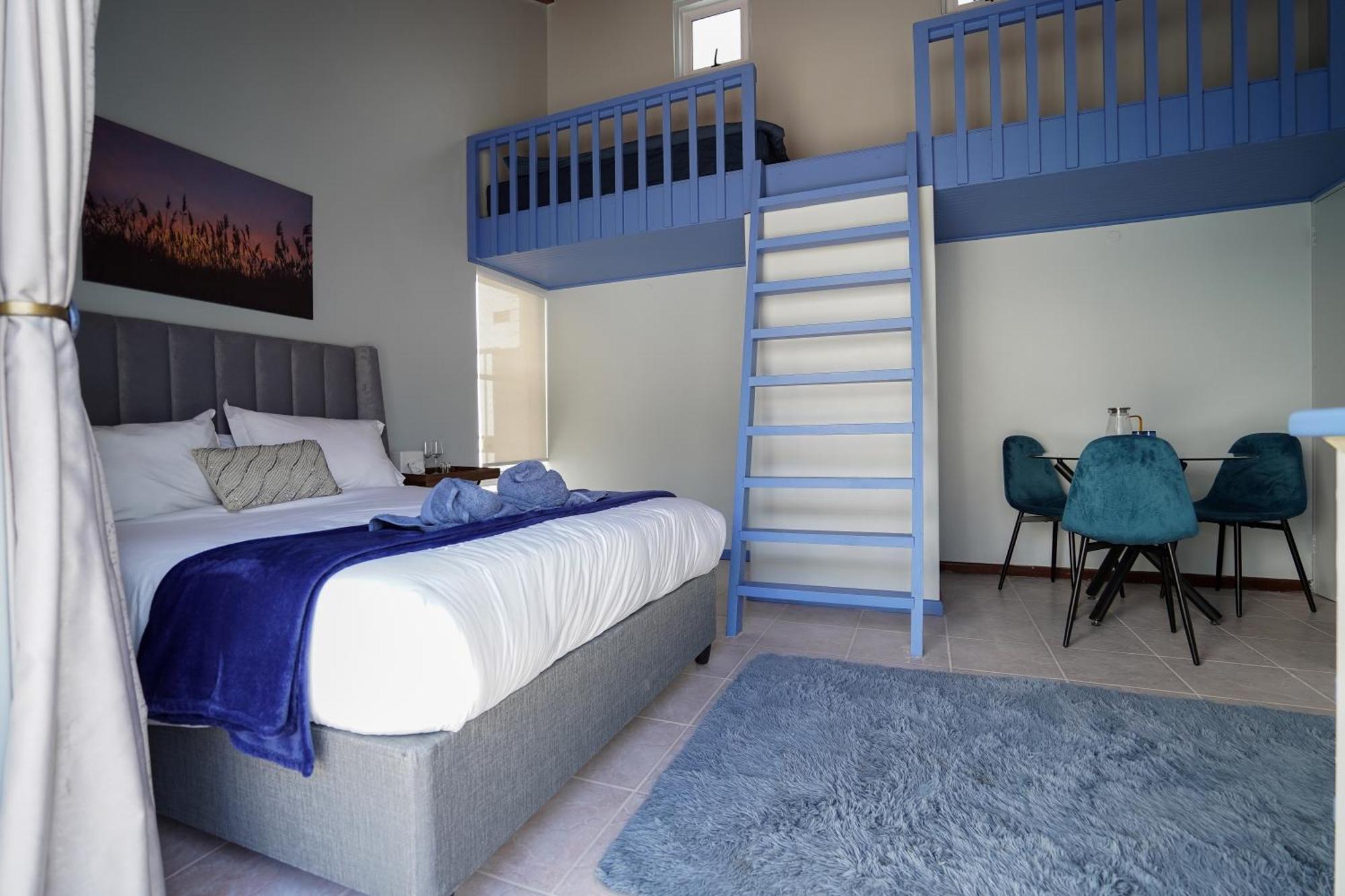 Ocean Vibes Hotel Cape Town Bagian luar foto